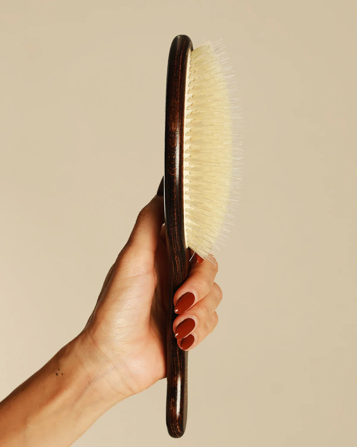 The Silky Hair Brush - Detangle & Smooth